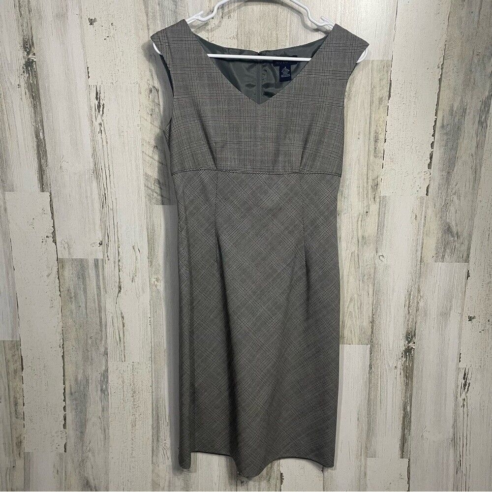 Ann Taylor Vintage SleevelessV Neck Micro Houndstooth Wool Dress Gray‎ size 2 - Picture 2 of 8